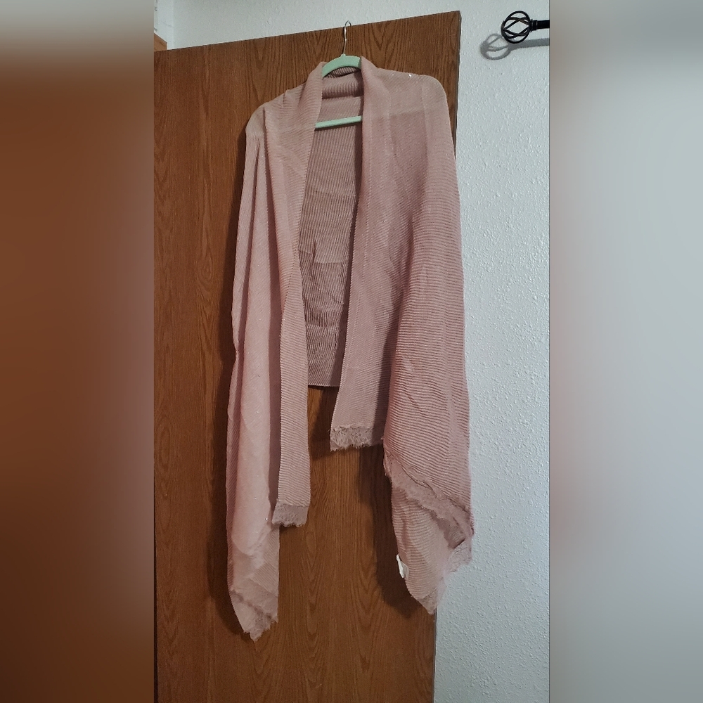 Elegant Pink Fashion Scarf